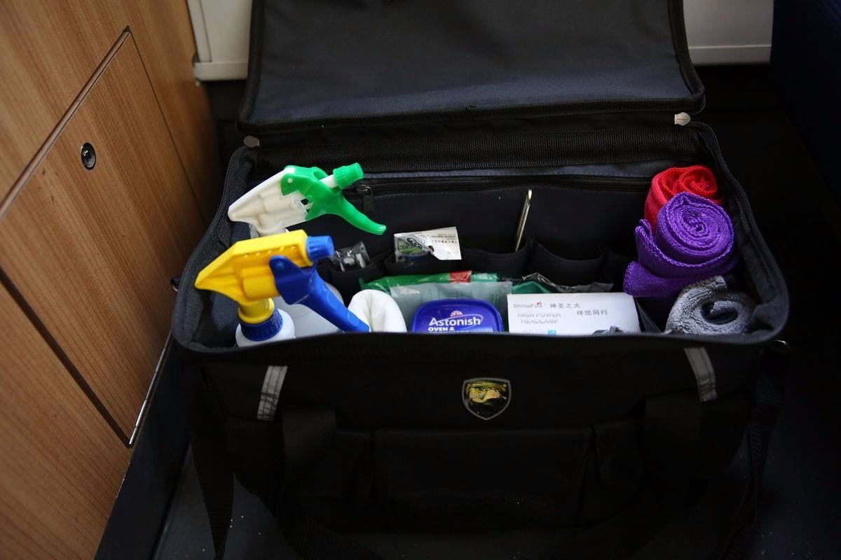 芒康县保洁工具箱子